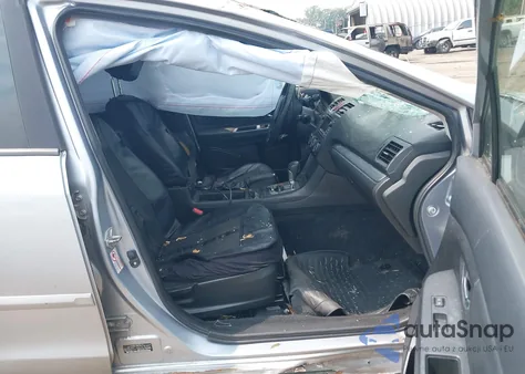 2013 Subaru Xv Crosstrek 2.0I Limited from USA, damaged, VIN JF2GPAGC3DH829928